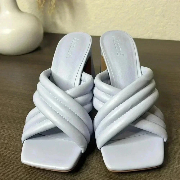 Abound Pearl Cross Band Block Heeled Sandals - Picture 9 of 14